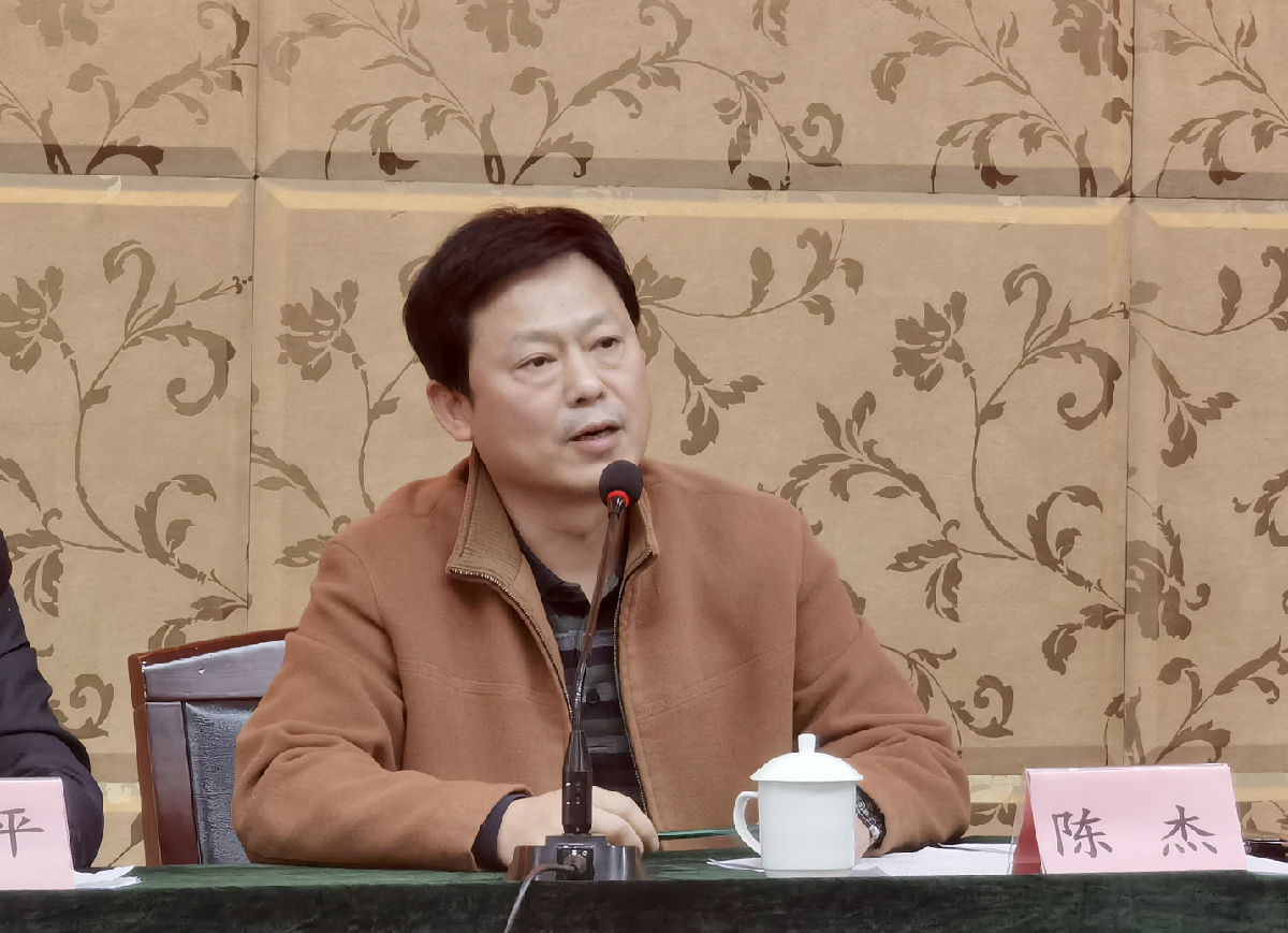 陈杰.jpg