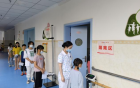 我院为福利院儿童进行健康体检